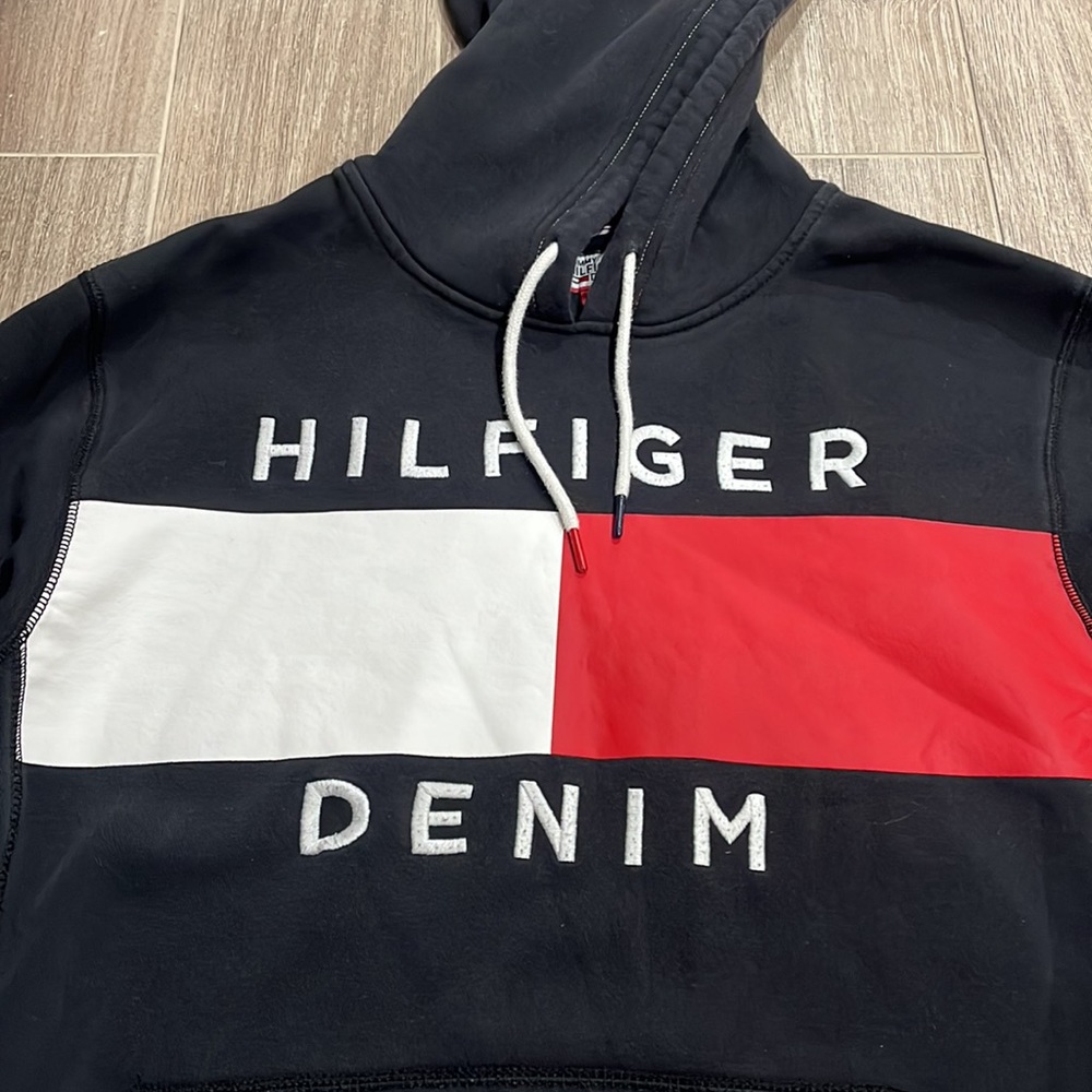 Used lightly Tommy Hilfiger hoodie - Picture 2 of 3